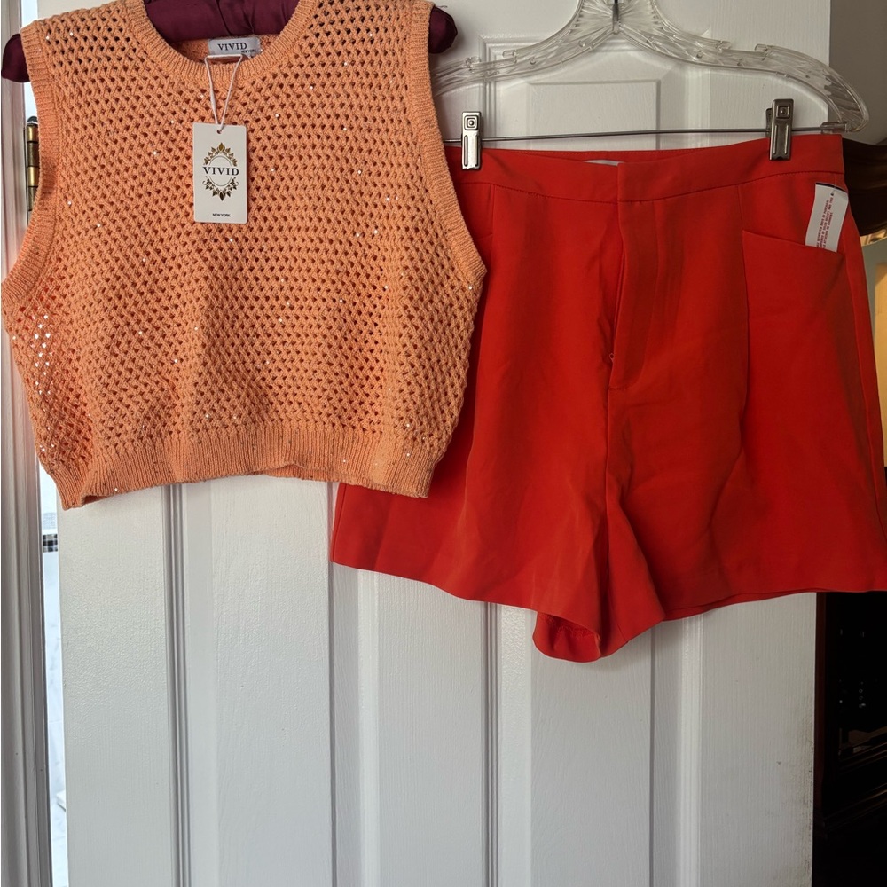 ViVI High Waist Shorts in Vibrant Red
